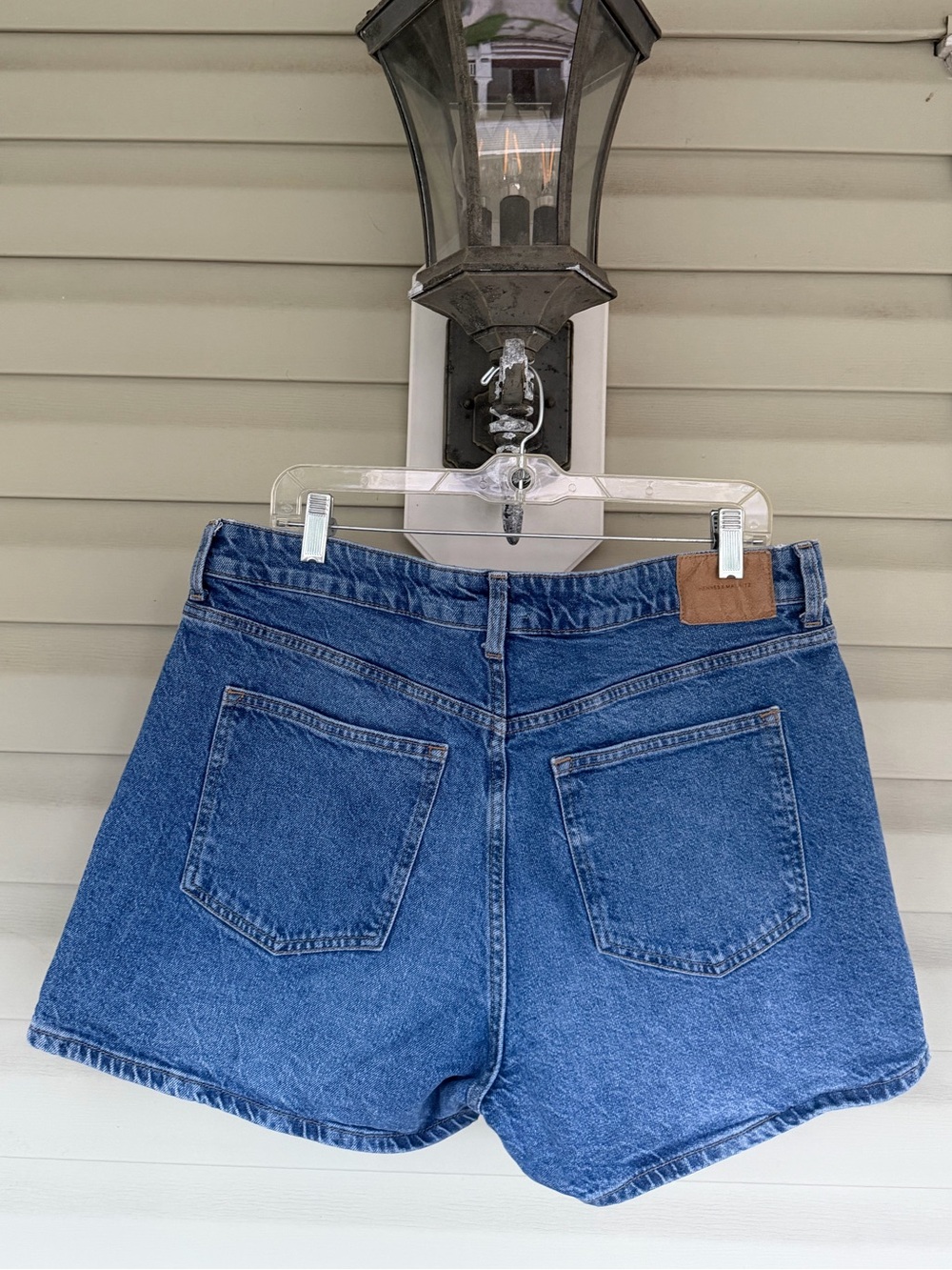 H&M Classic Blue Jean Hi Rise Shorts Women Sz 14 Cotton Blend Stretch 35x4.5